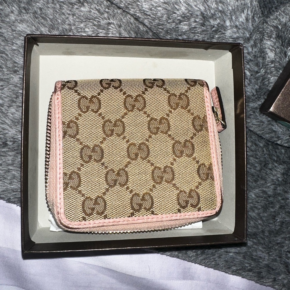 Gucci wallet